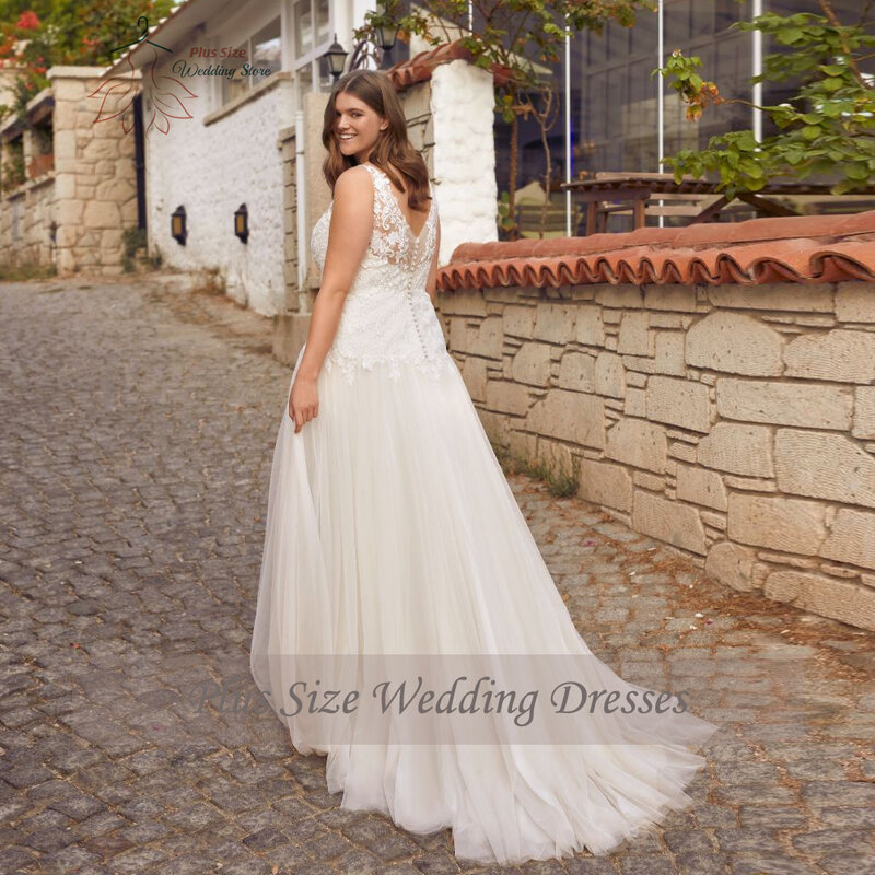 Elegant Wedding Dresses Plus Size V-Neck Sleeveless Bride Gowns Lace Appliques Sweep Train A-Line Tulle Vestido De Noiva 2023