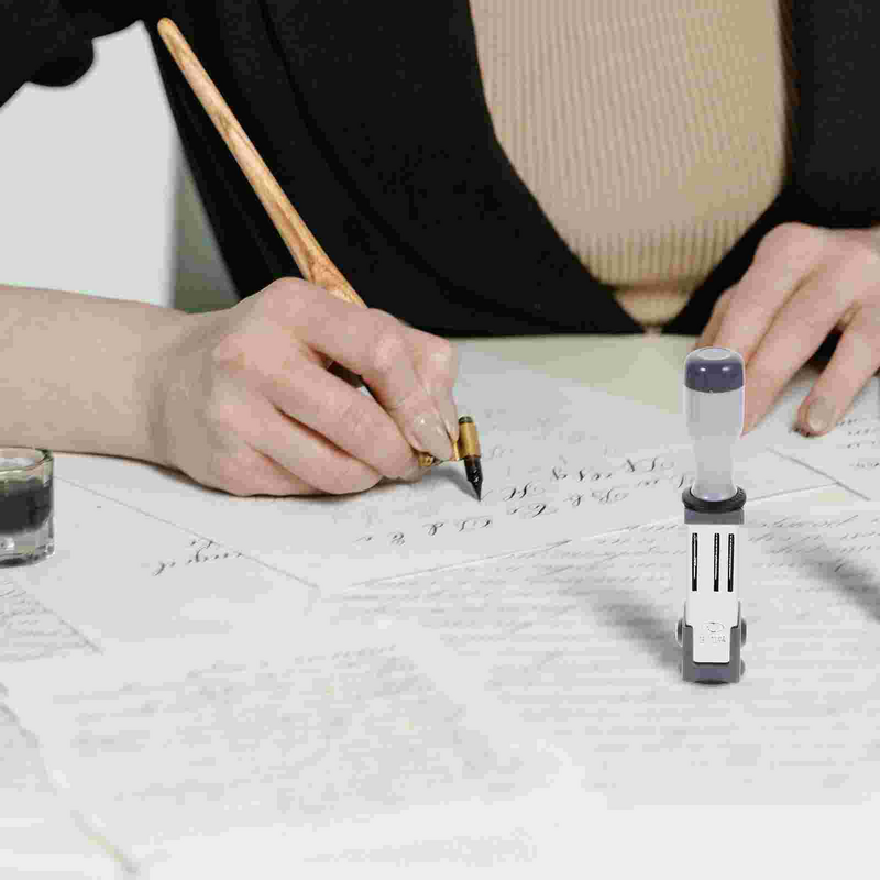 Ręczny stempel z datownikiem wielofunkcyjny przenośny datownik z datownikiem do codziennego użytku do domowego biura