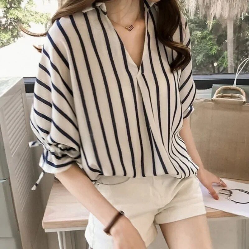 Camisa e blusas soltas Simplicity para mulheres, top de moda Y2K, fofo e elegante, fino, simples, barato, elegante, novo, 2024