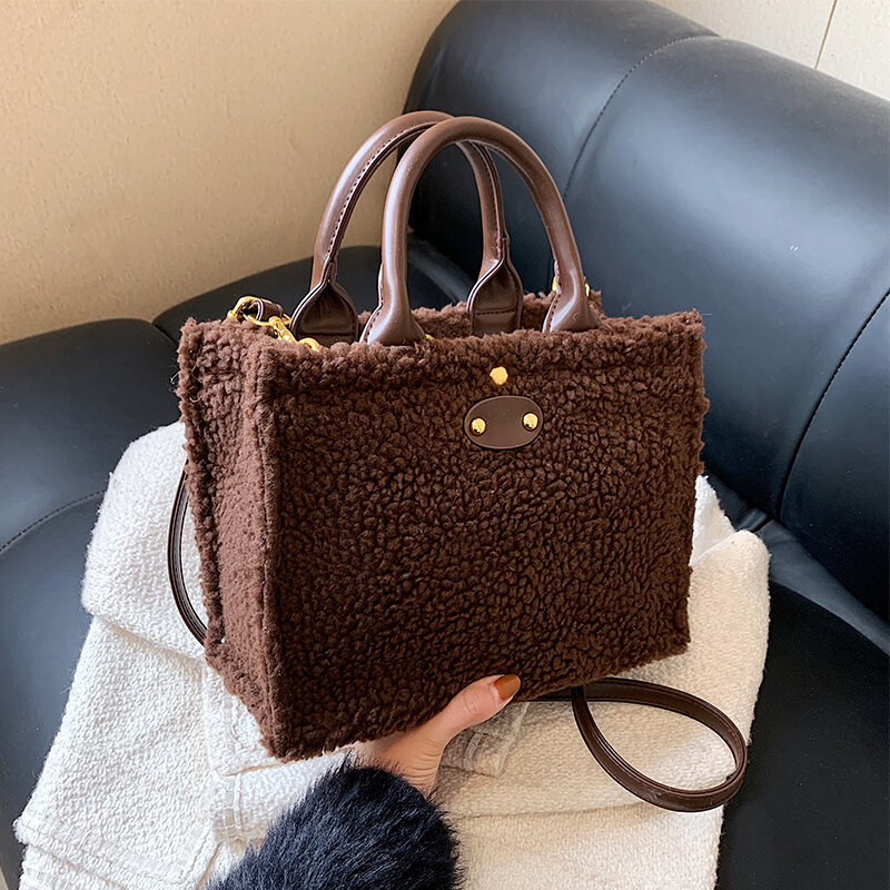 Luxus-Einkaufstasche Designer-Tasche kleine Umhängetasche für Frauen Marke Lamm wolle Handtasche Geldbörse große Kapazität Plüsch Umhängetasche Dame