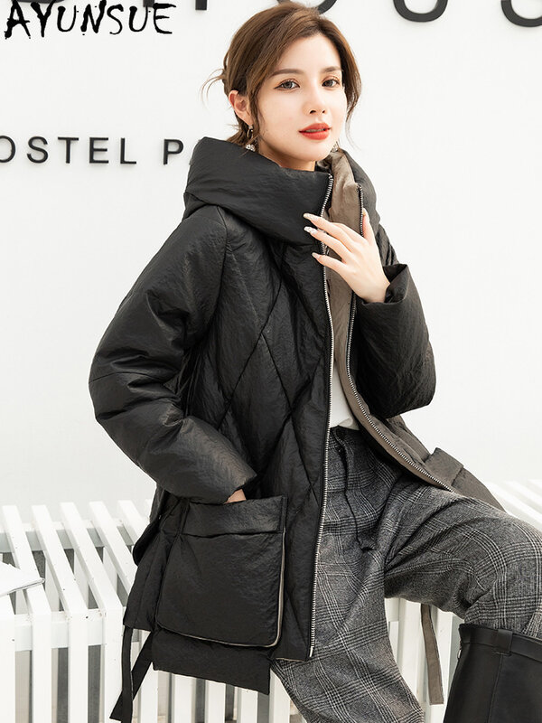 AYUNSUE-chaquetas de plumón de pato para mujer, abrigo de piel de oveja auténtica, Parkas de longitud media con capucha, chaquetas de cuero de estilo coreano, 90%, 2023