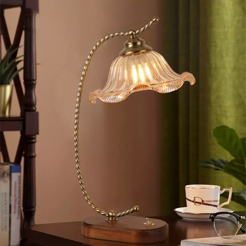 French Retro Light Luxury Bedside Lamps Bedroom Pleated Lotus Leaf Lampshade Button Switch E27 Glass Iron Solid Wood Table Light