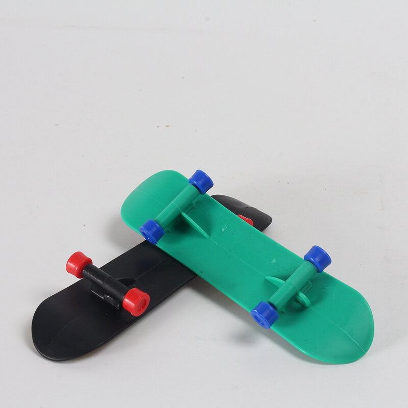 Mini Finger Skateboard Kunststoff Finger Finger Skateboard Spielzeug Traditionelle Klassische Jungen und Mädchen Spaß Spielzeug Weihnachten Geburtstag Geschenk