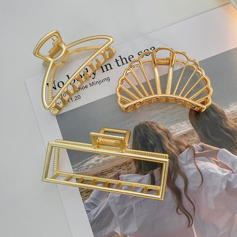 Metallo coreano scava fuori artiglio per capelli ragazza Vintage fermaglio per capelli barrette di granchio copricapo a forcina geometrica per accessori per capelli da donna