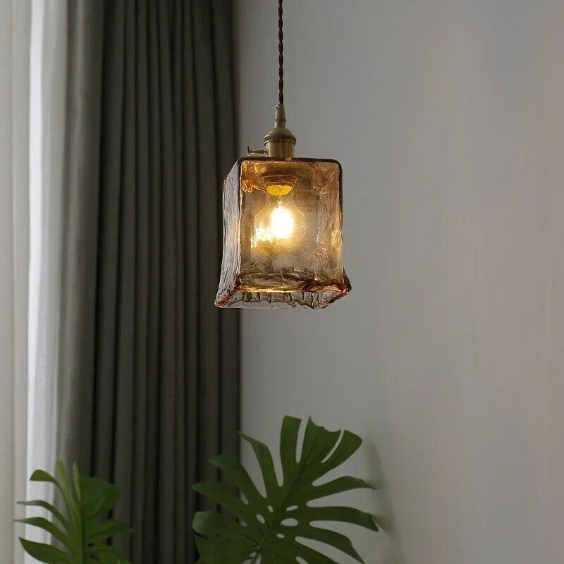 Retro Amber Glass Pendant Lamp LED E27 Hanging Light for Kitchen Island Living Bedroom Bedside Home Decor Indoor Lighting Lustre