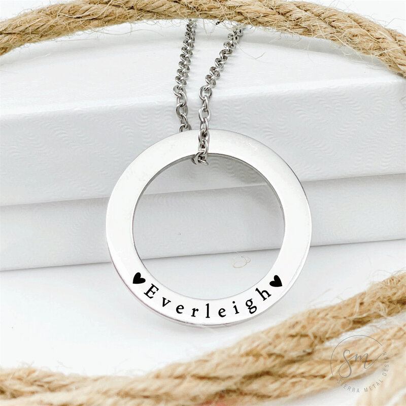 Personalized Circle Necklace Engraved Date Mom and Kids Names Ring Necklaces for Women Men Custom Jewelry Christmas Gift
