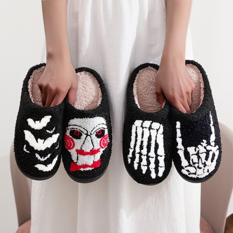 2024 Ghostface Home Cotten pantofle damskie zimowe Halloween czarne ciepłe klapki pluszowe japonki męskie kapcie podłogowe prezent