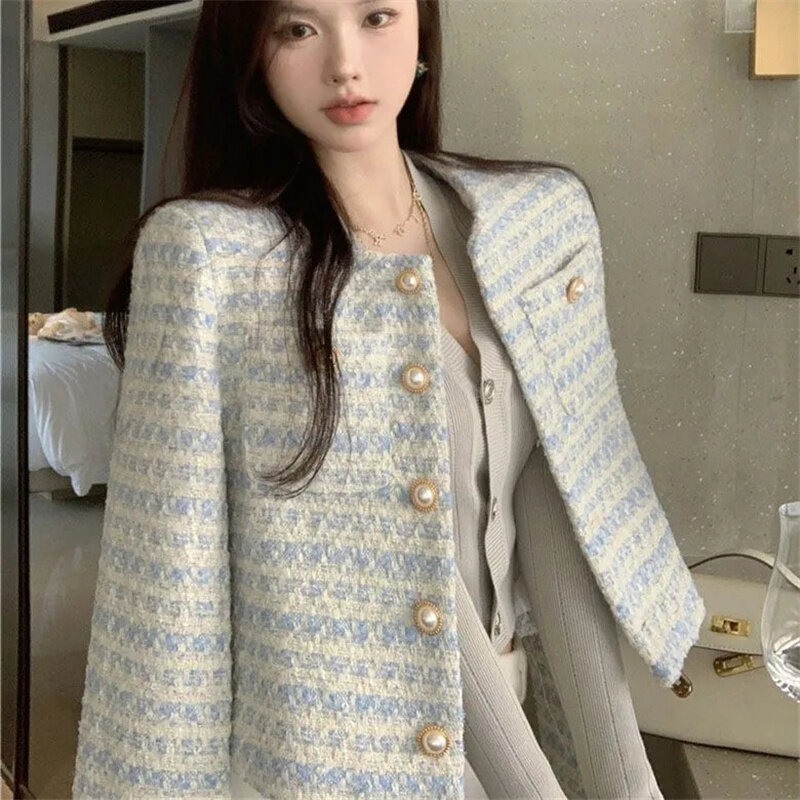Casaco de botão pérola vintage feminino, jaqueta curta solta, design francês, bom senso, blusa feminina, primavera e outono, novo, 2023