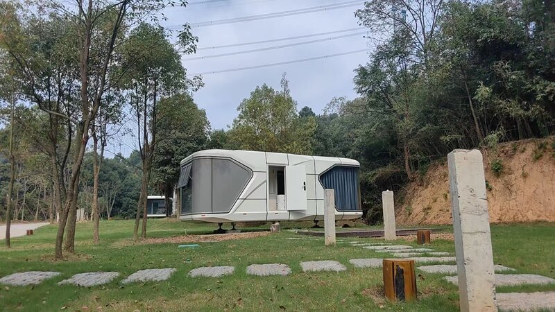 Steel frame tent space capsule cabin,Prefab apple cabin Hotel, Tiny Mobile Working House Office Pod Cabin Villa