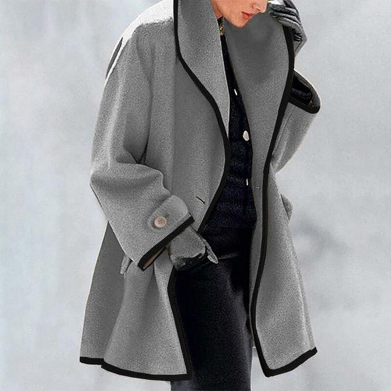 女性のためのミッドレングスのラペルジャケット、ポケット付きのスタイリッシュなコート、女性のための暖かいストリートウェア、色-コントラスト、秋と冬