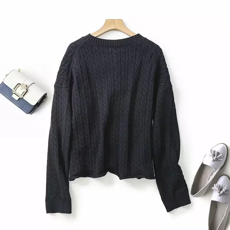 Women's 2023 New Fashion Exquisite Decorative Knitted Sweater Retro Long Sleeve Short O-neck Pullover Chic Top