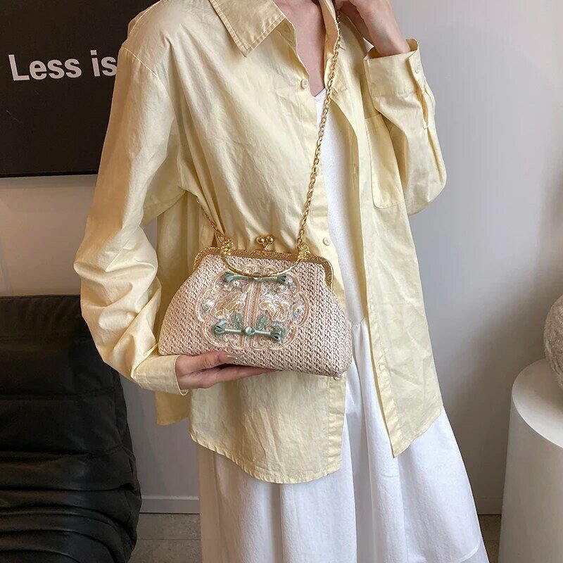 Bolso de paja pequeño de estilo chino para mujer, hecha a mano bandolera de playa, moda coreana, 2024