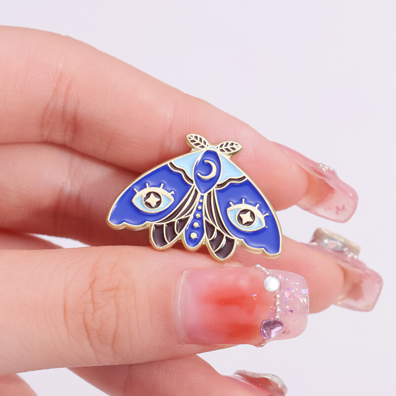 Moth Butterfly Enamel Pin Moon Star Eye Leaf Animal Badges Brooches Lapel Bag Hat Backpack Badge Jewelry Gift for Friends