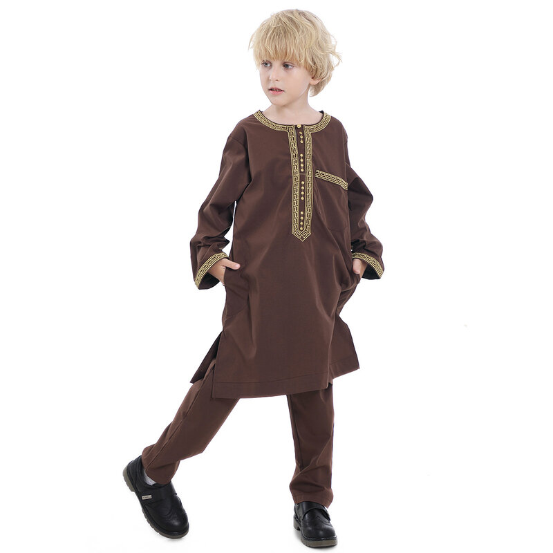 Muslim Boys Islamic Round Collar Embroidered Button Long Sleeves Thobe and Pants Suit Arabic Children Ramadan Robe Caftan Set