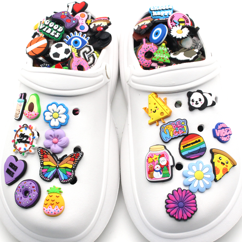 20-500PCS Random cute Cartoon Character Shoes Charms Animal Decrate For clogs Accessories Buckle Wholesale Kids Girl Party Gifts
