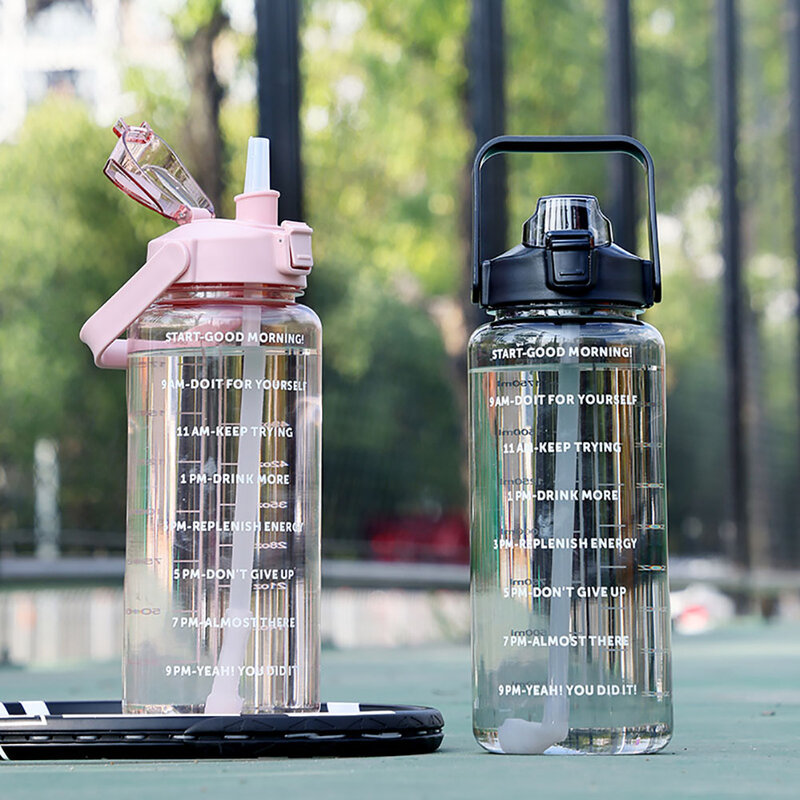 휴대용 대용량 플라스틱 빨대 물컵, 시간 표시기가 있는 음료수 병, 야외 스포츠 피트니스 직송, 2L