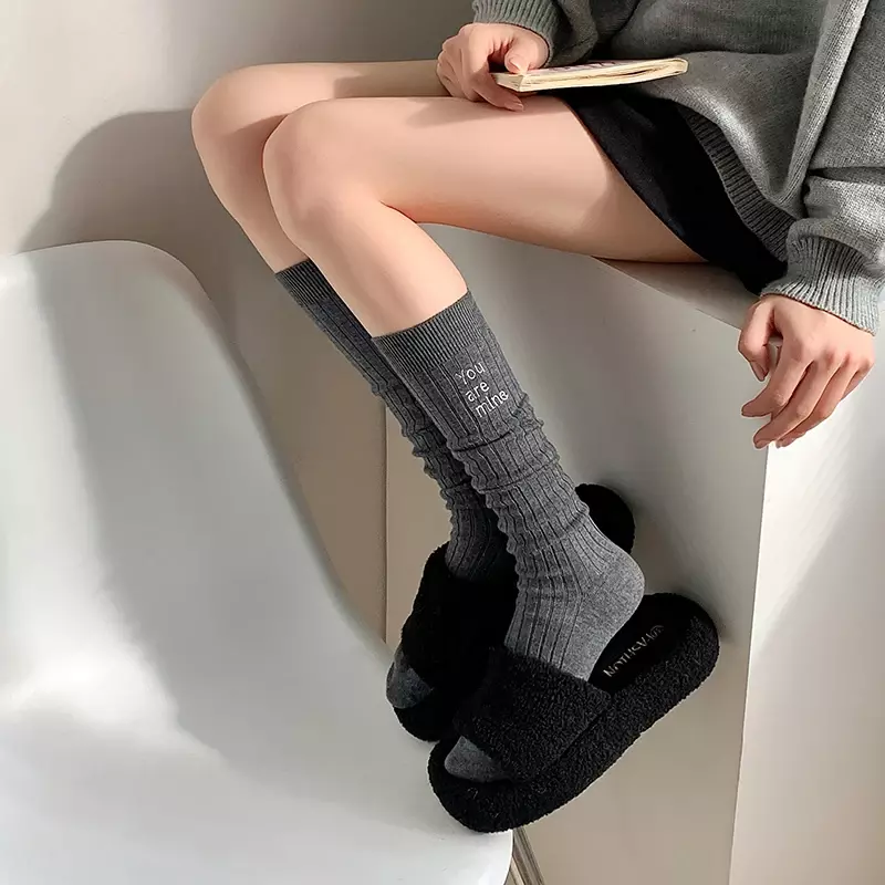 Calcetines de algodón hasta la rodilla para mujer, medias con letras bordadas, novedad de 2023