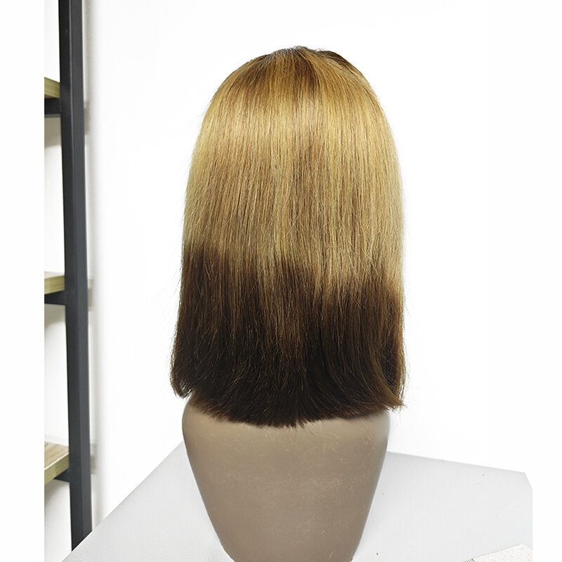Wig Bob pendek lurus 13x4 Wig rambut manusia Frontal renda transparan Ombre sorot Wig untuk wanita warna # T4/27/4 Wig renda Highlight
