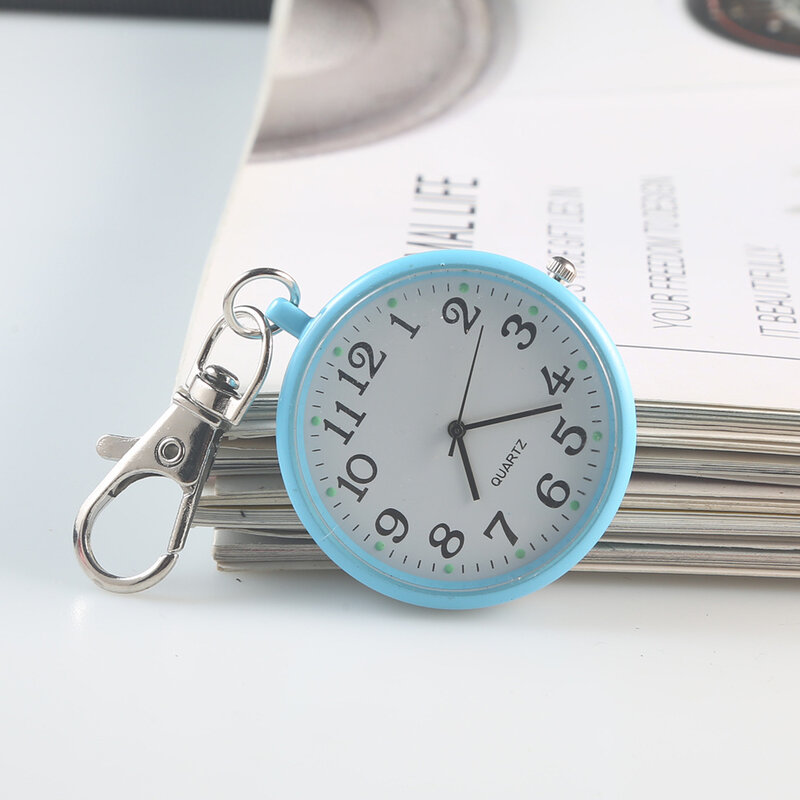 2023 جديد وصول جيب الساعات ممرضة ساعة جيب المفاتيح فوب ساعة مع بطارية الطبيب الطبية خمر ساعة