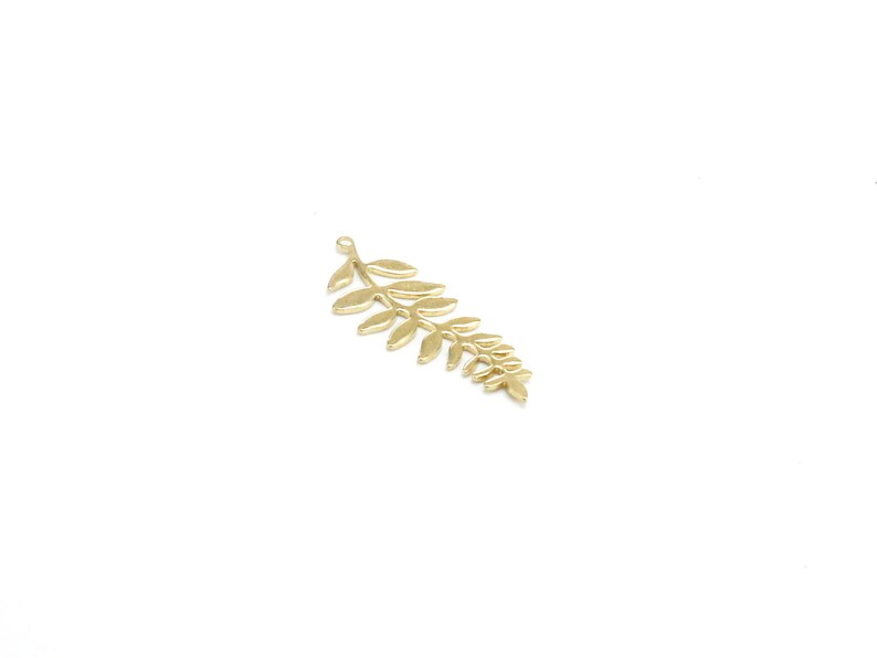 Charms Brass Leaves Earring, Pingente de Algas Marinhas, Joalheria, Achados, 20 unid, 28x0.8mm, 28.6x0.85mm, € 428
