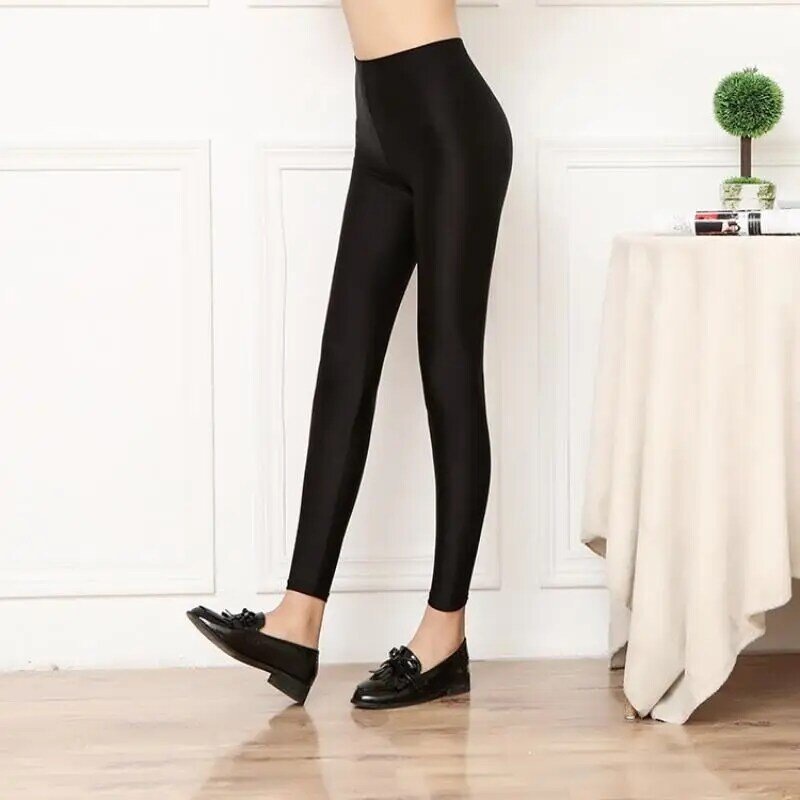 Plüsch Winter warme Leggings neue hoch verdickte Damen Outdoor schwarz hoch taillierte glänzende Hosen dünne Hosen für Frauen Legging