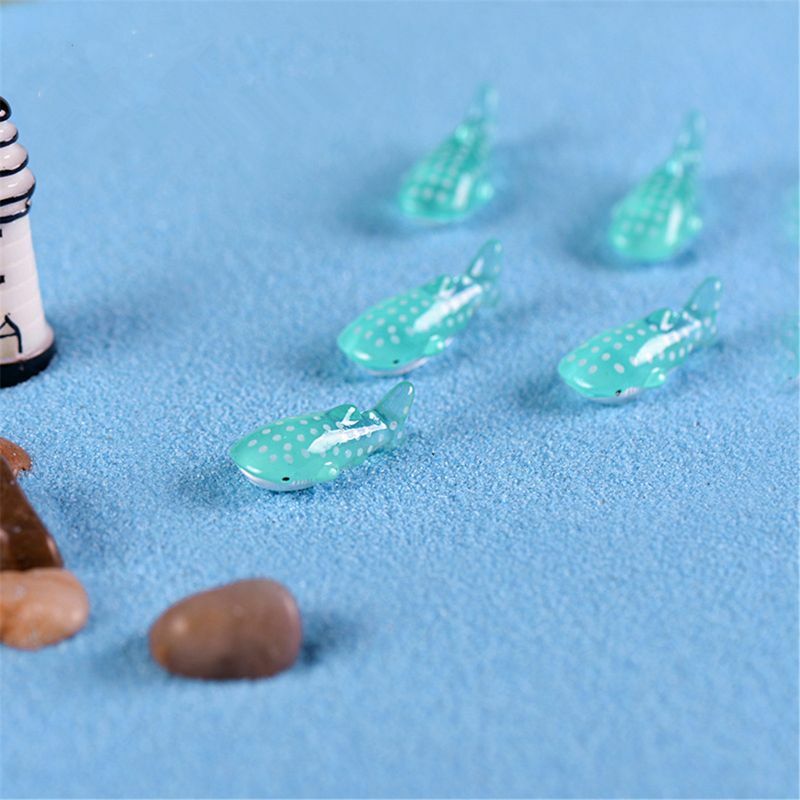 1in Estatuetas de resina de tubarões realistas Simulação Animal realista Tubarão Toy Figura miniatura Estátua Decorações Hobby.