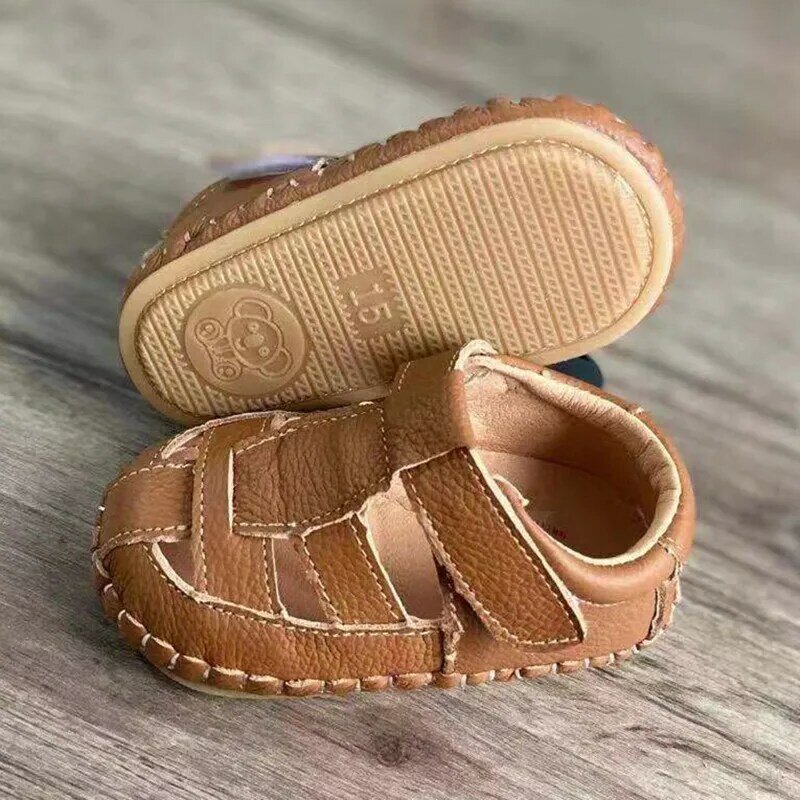 Sapatos sola macia de verão para criança infantil, sandálias respiráveis sem queda para bebês, 2024