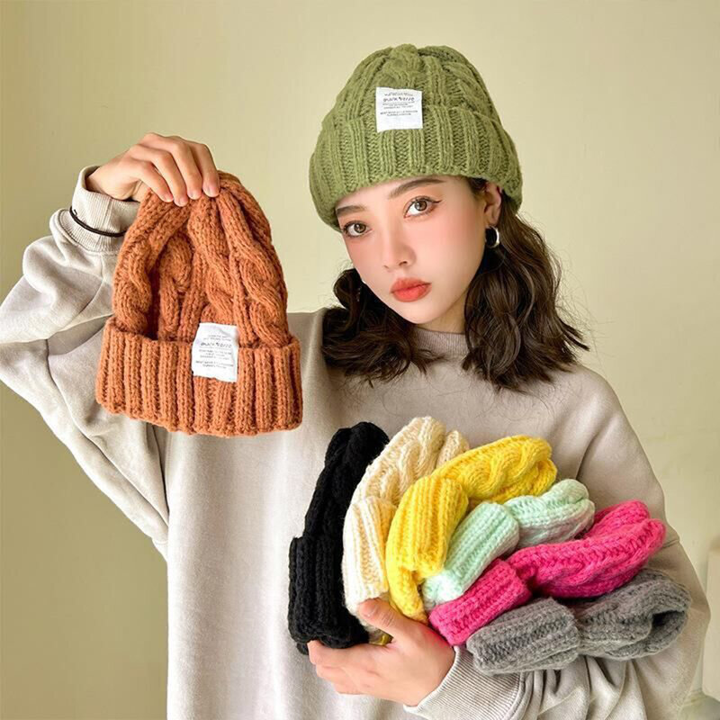 Bonnet en laine Twist Ogo Skull pour femme, chapeaux chauds, étiquette de mode, tricot doux, bonnet de couple, extérieur, hiver, 2023