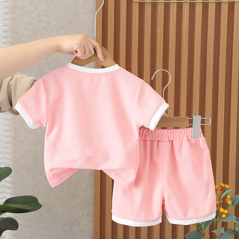 Korean version of the new style cute girl baby short sleeve shorts fried street children's two-piece fashion girls summer suit