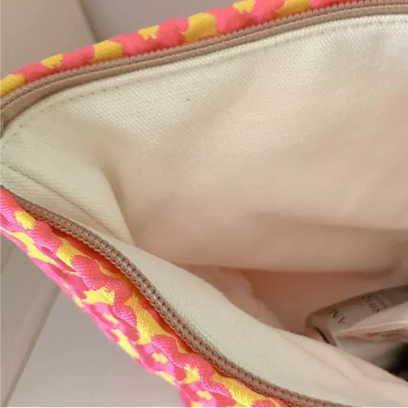Fashion Simple Floral Jacquard Cosmetic Bag Large Capacity Travel Makeup Bag Skincare Bag Toiletry Organizer Makeup Pouch Clutch