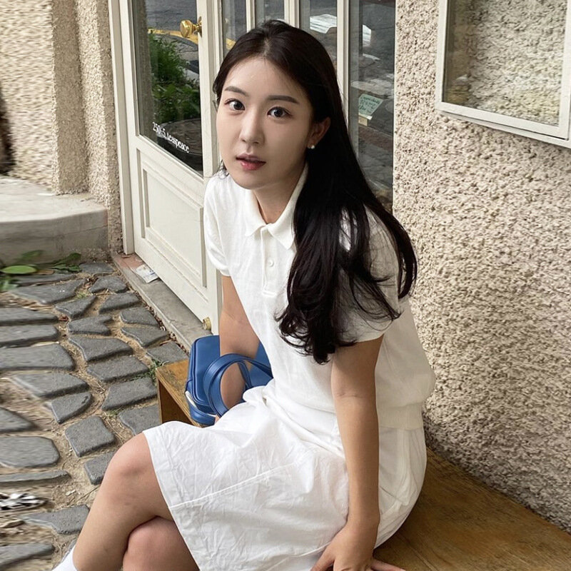سترة بولو بأكمام قصيرة للنساء ، Dongdaemun الكورية ، تنورة نصف بيضاء ، سترة بلا أكمام بيضاء وبيج وبيضاء ، الصيف والربيع
