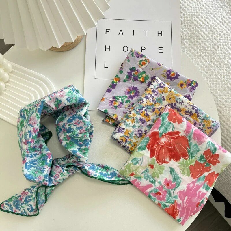 2024 Artistic Fresh Retro Easy Matching Small Square Towel Cotton Scarf Floral Bandana Headband Small Flower Decorative Scarf