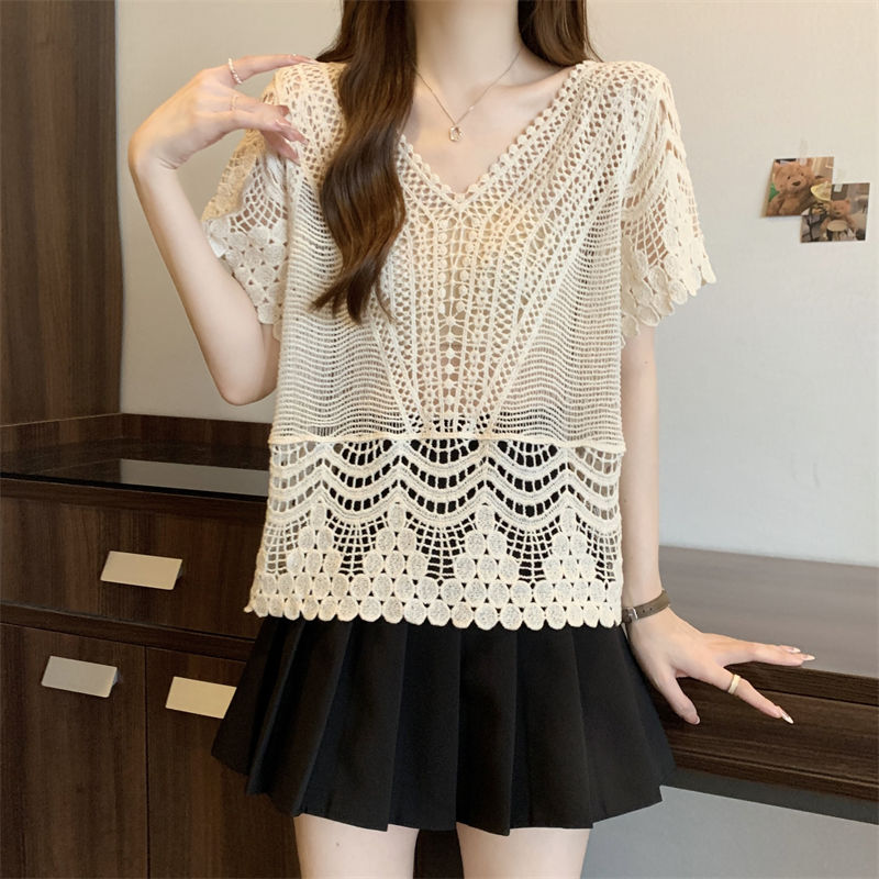 Hollow Out Lace Summer 2024 Women's New Patchwork V-neck Fashion Solid Color Loose All-match Casual Short Sleeved Knitted Tops