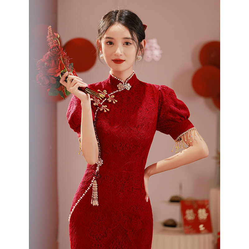 Qipao largo Borgoña Vintage mandarín cuello alto Split Cheongsam elegante de encaje de manga corta para Banquete de celebridades Vestidos