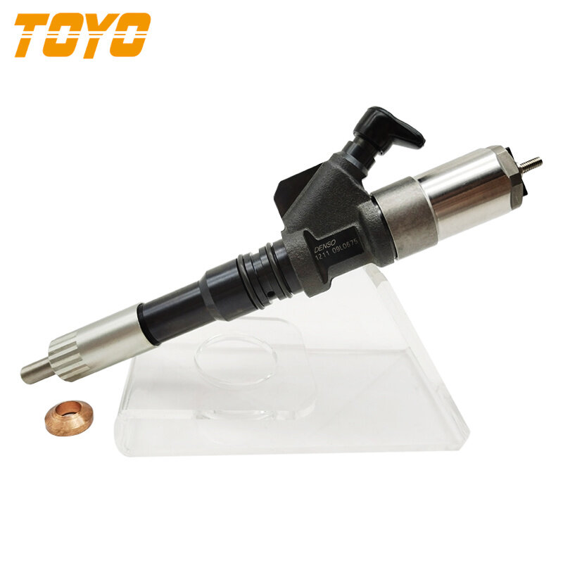 TOYO 0950000800 6156113100  Diesel Fuel Injector 095000-0800 6156-11-3100 For Excavator  PC400-7 PC450-7
