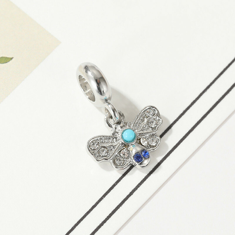 Pendentif papillon mignon pour femme, convient pour bracelet à breloques, accessoire de collier, bijoux à bricoler soi-même, cadeaux exécutifs, nouveau, 1 pièce