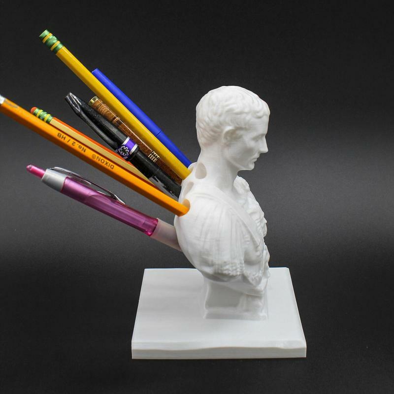 Julius Caesar Office Desk Pen Holder, Organizador de Mesa Criativa, Resina Pen Rack, dezembro de março