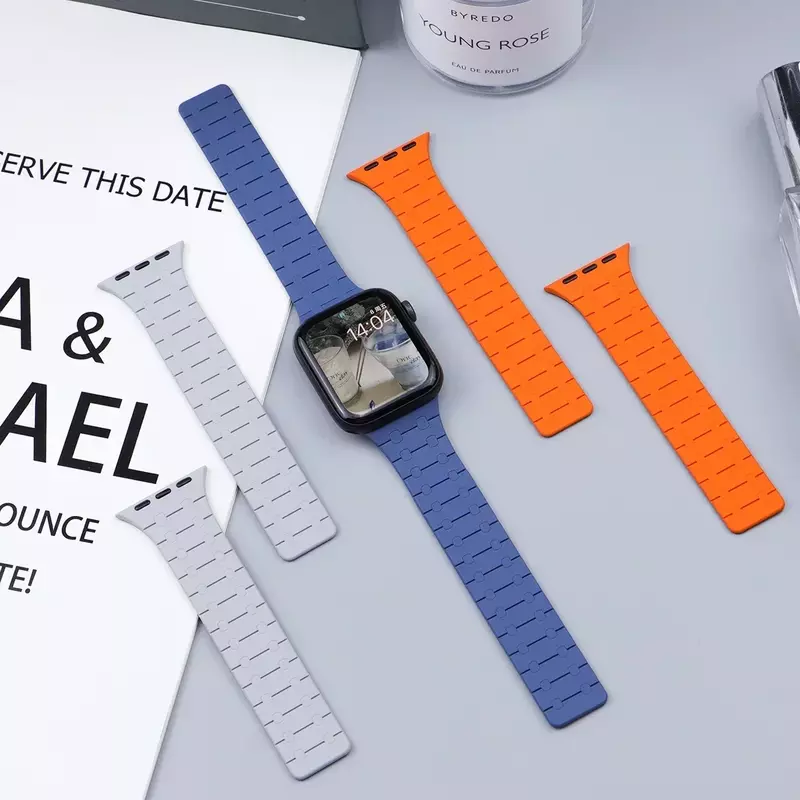 Correa de silicona magnética para Apple Watch, banda Ultra de 49mm, 45mm, 41mm, 40mm, 44mm, 8 SE iWatch pulsera para series, 7, 6, 5, 4, 38, 42mm