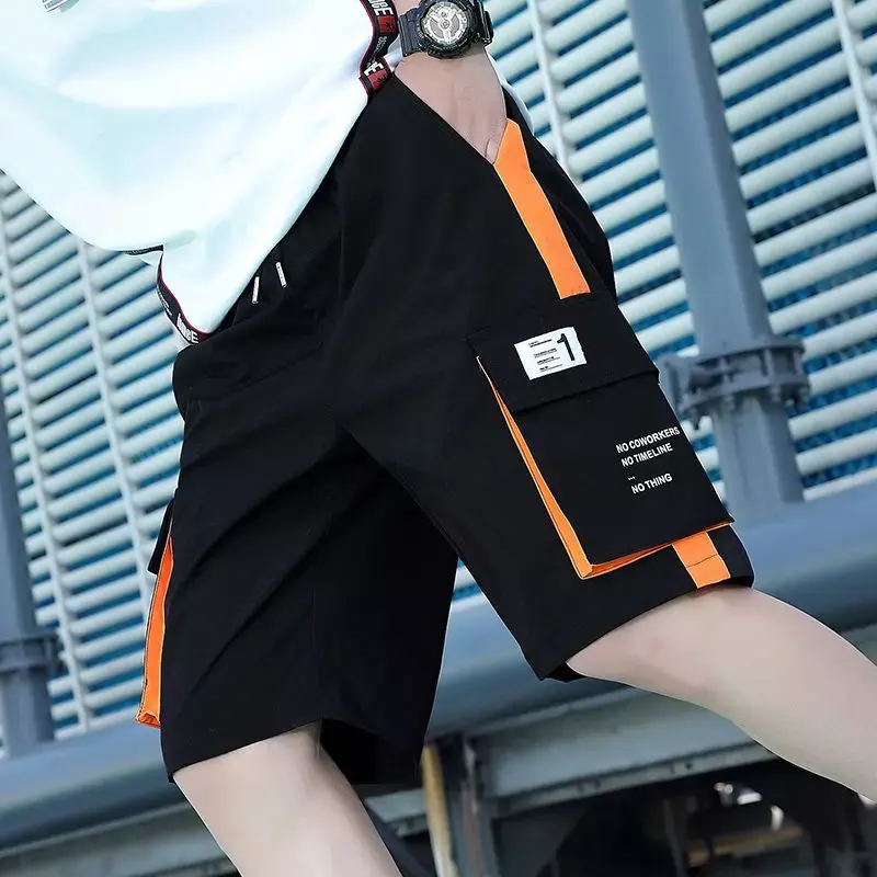 Pantaloni corti Bermuda maschili con cordoncino pantaloncini Cargo da uomo mezzo nero Harajuku Nylon sciolto Baggy nuovo nel 2024 Fashion Strech