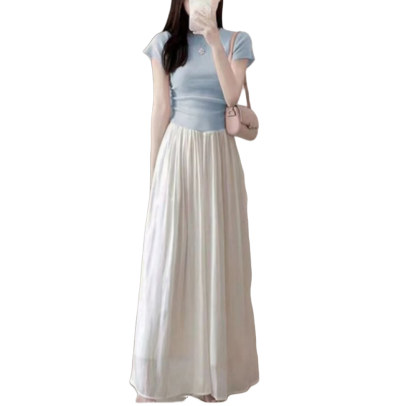Wearing a Gentle Short Sleeved Top and Skirt in Summer, It Exudes a Slim and Elegant Temperament. Two Piece Set for Women