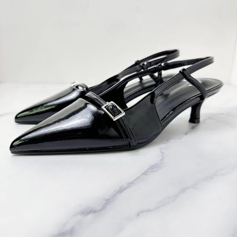 New Women's Shoes With Black Buckles, Strapless Shoes, Pointed Belt Buckles and Shallow Sandals.