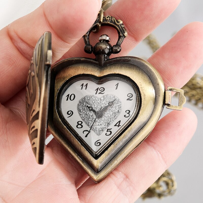 Old Fashioned Bronze Love Heart-shaped Quartz Pocket Watches Pendant Clock with 80cm Necklace Chain with Heart Accessory