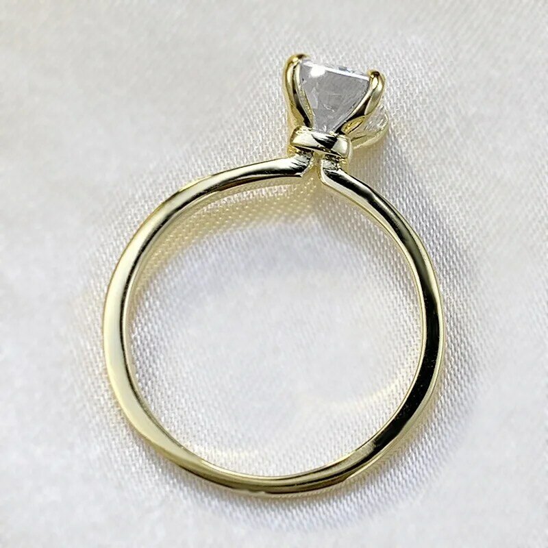 2024 nuovo anello in argento puro S925 con zirconi anello quadrato da donna con taglio a fiore di ghiaccio 8*10, piccolo e Versatile in europa e in America