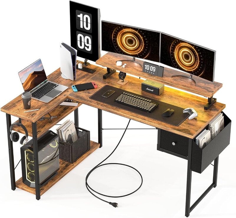 Meja Gaming bentuk L, meja kantor rumah, meja komputer 47 inci dengan lampu LED & dudukan dapat disesuaikan, Stop kontak