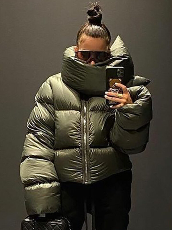 Inverno Casual nero oversize Bubble Coat per le donne 2022 Fashion Zipper sciarpa collare piumini corti Parka verde Streetwear