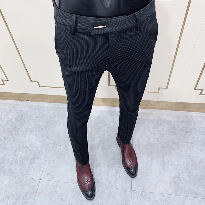2024 pantaloni da uomo coreani Slim Fit a righe eleganti pantaloni da festa per ufficio formale da uomo pantaloni Casual da uomo di alta qualità