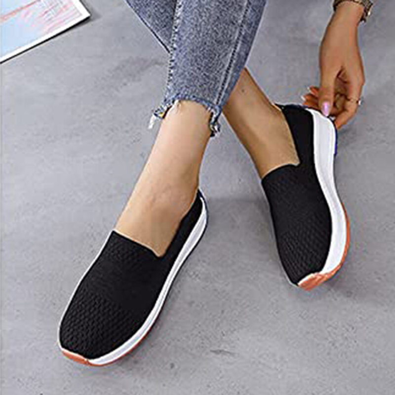 Women Oversize Slip On Sneakers Comfortable without Grinding Feet Suitable for Going Beach Side Wear