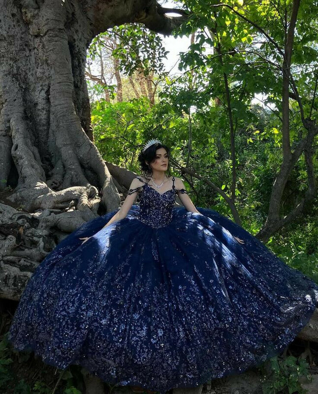 Gaun bahu terbuka motif bunga 3D gaun quiceanera putri gemerlap biru dongker vestidos de 15 AFO quincealeras 2024