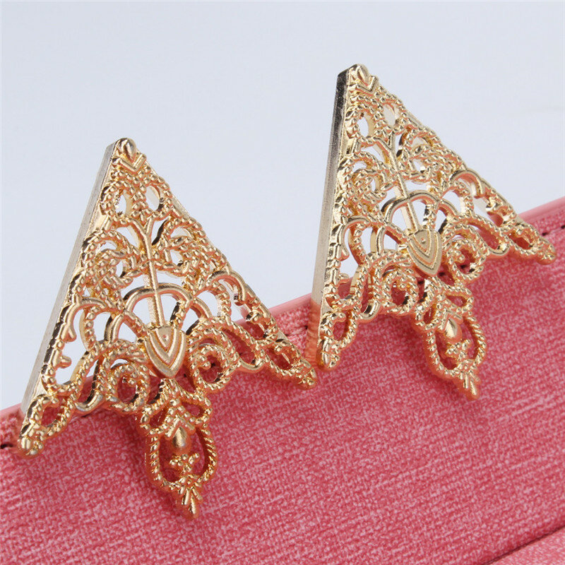 1 pasang Vintage mode segitiga kemeja kerah Pin untuk pria wanita berlubang kerah mahkota bros sudut lencana perhiasan Aksesori