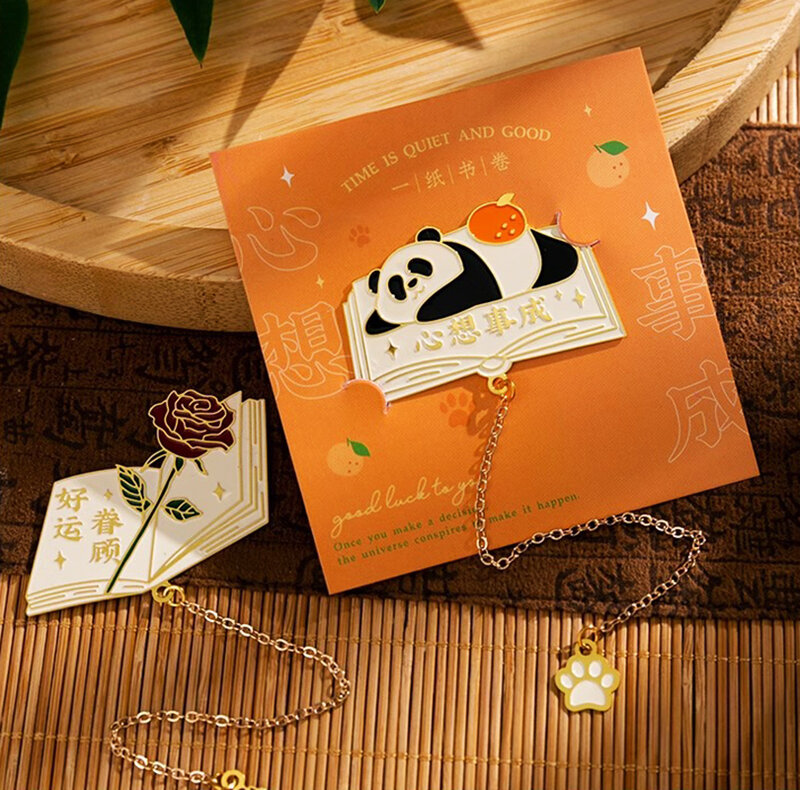 Segnalibro di testo in metallo di fascia alta e squisito segnalibro in ottone cinese classico regalo di stagione di laurea Souvenir per insegnante 2024